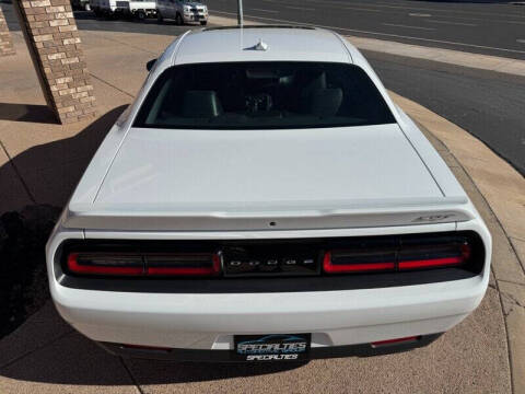 2016 Dodge Challenger SRT 392