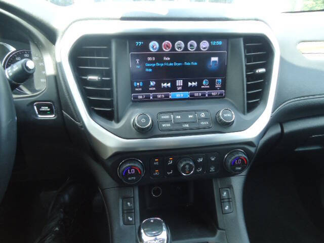 2017 GMC Acadia SLE-2