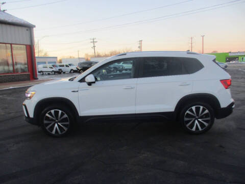 2023 Volkswagen Taos SE 4Motion