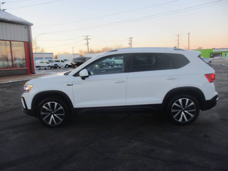 2023 Volkswagen Taos SE 4Motion