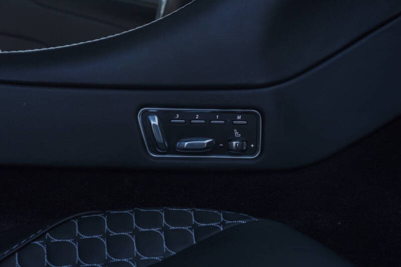 2014 Aston Martin Vanquish