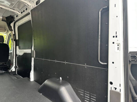 2025 Ford Transit 250