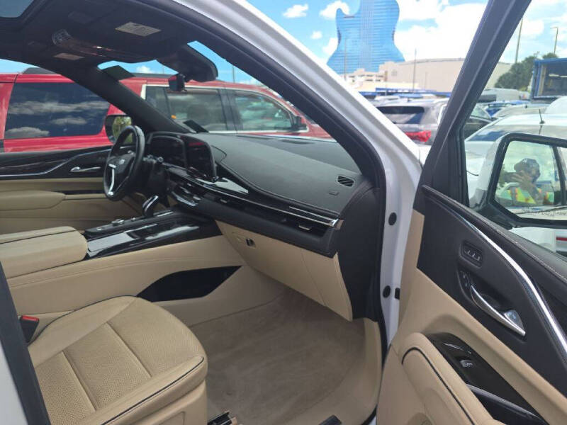 2024 Cadillac Escalade Premium Luxury