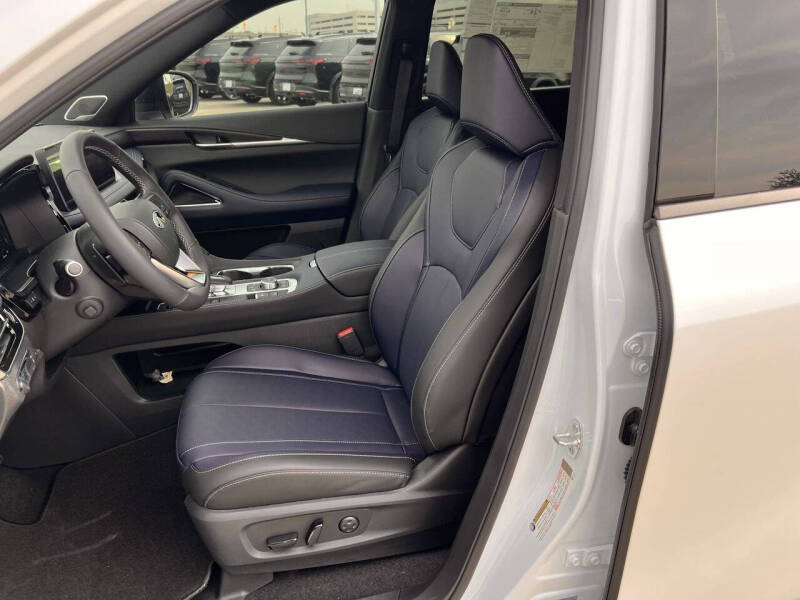 2026 Infiniti QX60 Sport