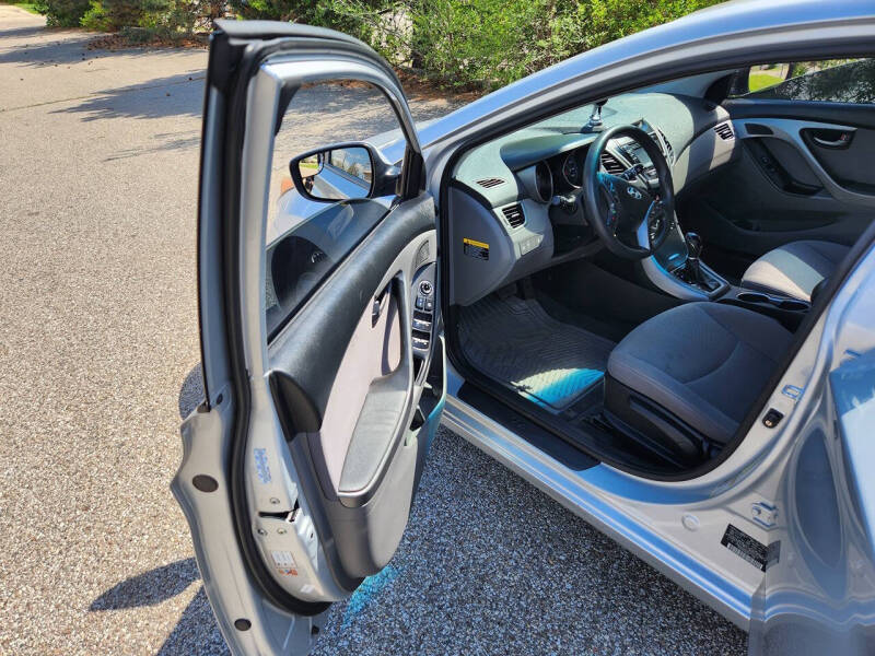 2014 Hyundai Elantra SE