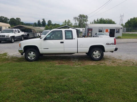 1996 GMC Sierra 1500 for sale at CAR-MART AUTO SALES in Maryville TN