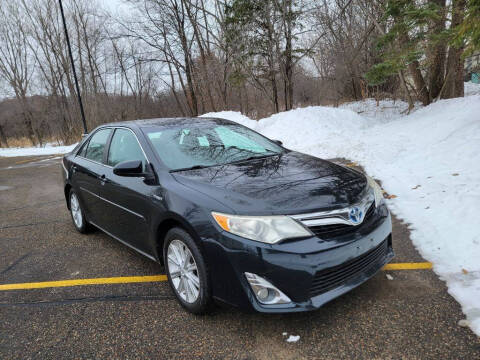 2013 Toyota Camry Hybrid for sale at Fleet Automotive LLC in Maplewood MN