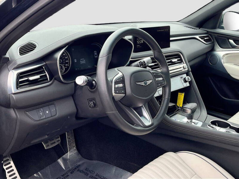 2024 Genesis G70
