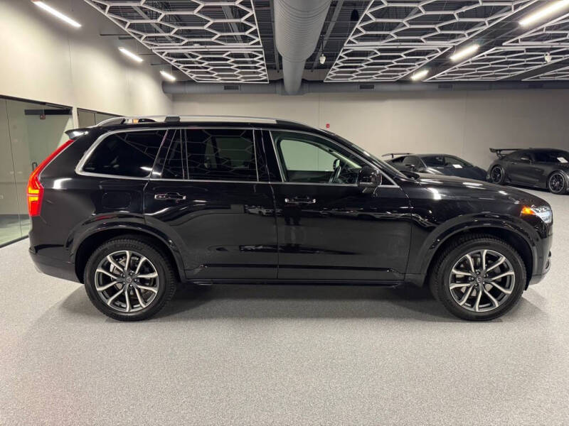 2018 Volvo XC90 T6 Momentum