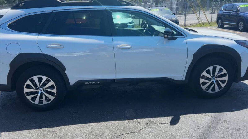 2024 Subaru Outback Premium
