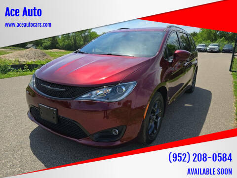 2020 Chrysler Pacifica Touring