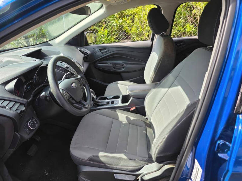 2017 Ford Escape S