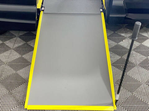 2023 Toyota Sienna LE 8-Passenger