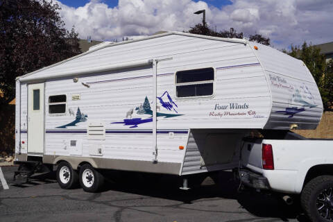 2004 Four Winns Rocky Mountain Elk