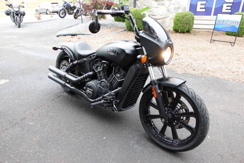 2022 Indian Scout Rouge