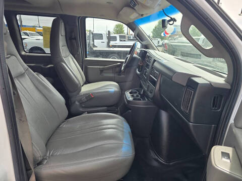 2018 Chevrolet Express LS 3500