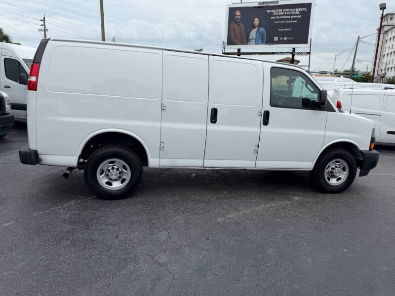2021 Chevrolet Express 2500