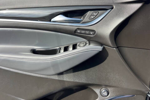 2023 Buick Enclave Premium