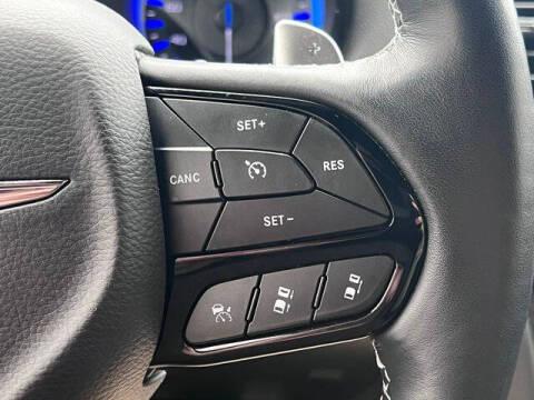 2023 Chrysler 300 C