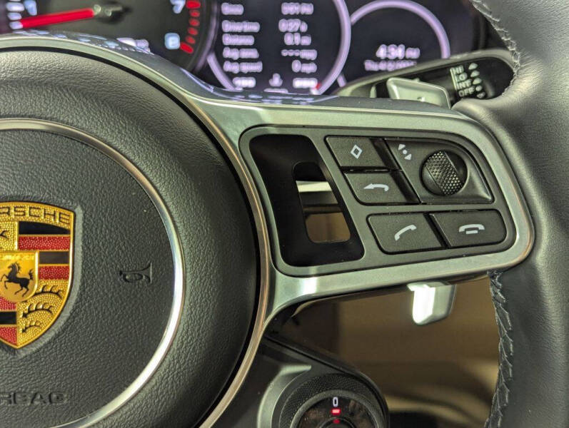 2022 Porsche Cayenne Coupe Platinum Edition