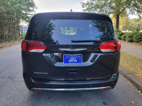 2017 Chrysler Pacifica Touring Plus