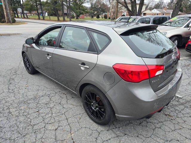 2012 Kia Forte5 for sale at QUEENSGATE AUTO SALES in York, PA