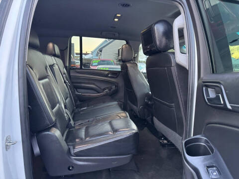 2017 GMC Yukon XL SLT