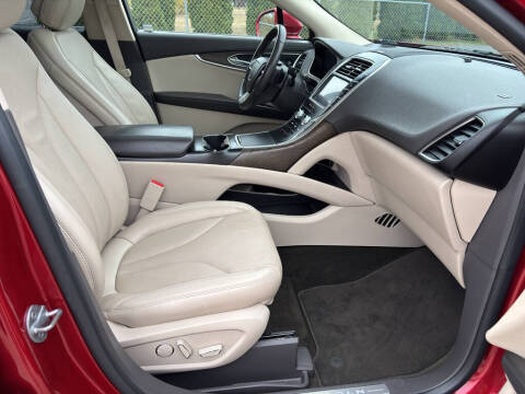 2020 Lincoln Nautilus Reserve