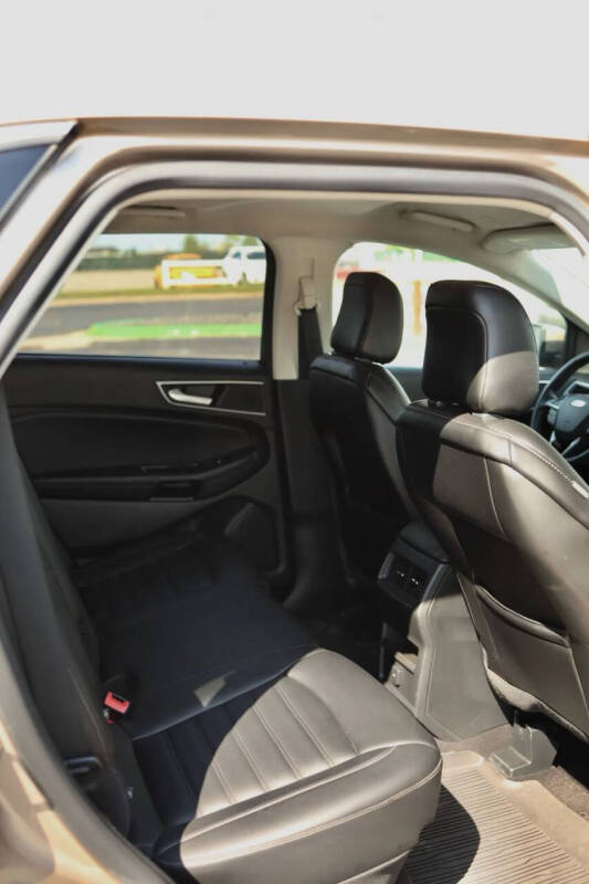2020 Ford Edge