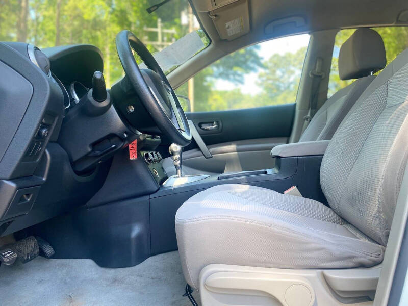 2010 Nissan Rogue S Krom