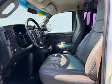 2019 Chevrolet Express 2500