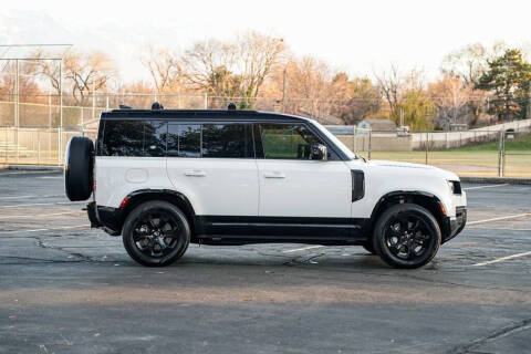 2024 Land Rover Defender 110 P400 X-Dynamic SE