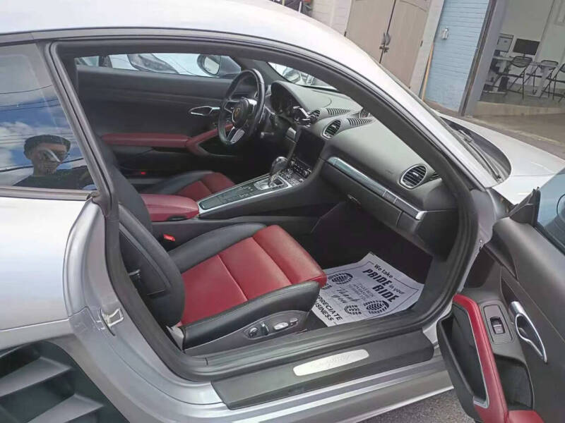 2018 Porsche 718 Cayman