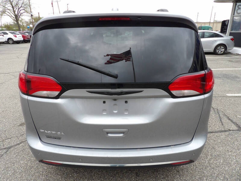 2018 Chrysler Pacifica Touring L