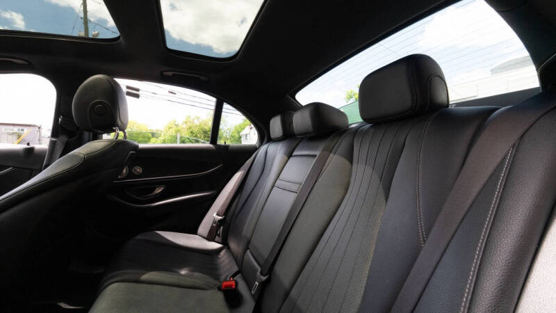 2019 Mercedes-Benz E-Class E 300