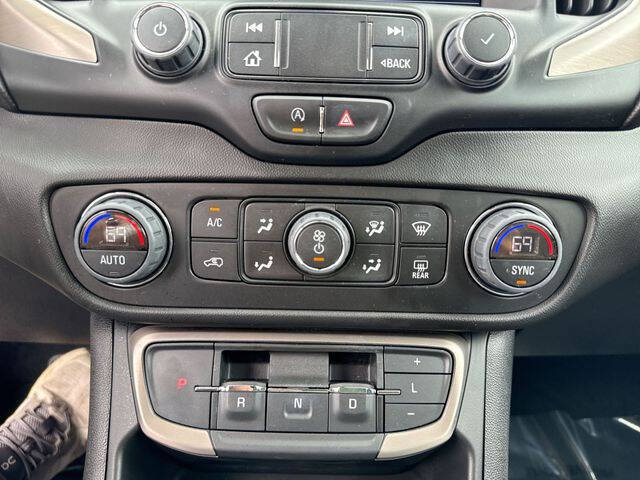 2023 GMC Terrain Denali