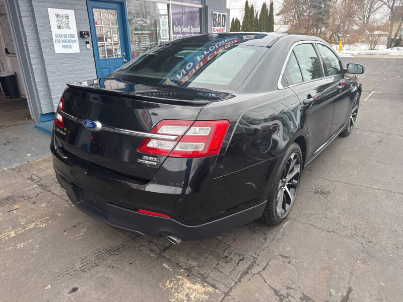 2015 Ford Taurus SEL