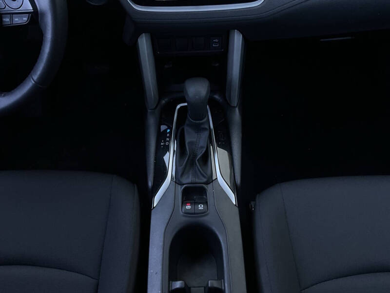 2025 Toyota Corolla Cross LE