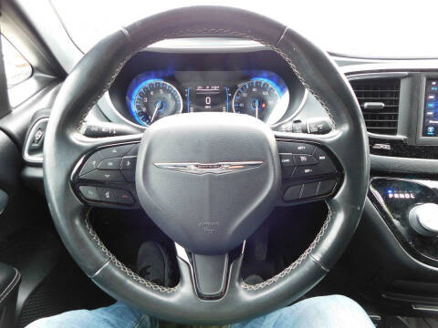 2020 Chrysler Pacifica Touring