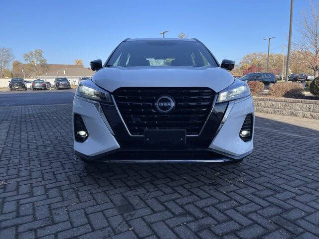 2024 Nissan Kicks SR