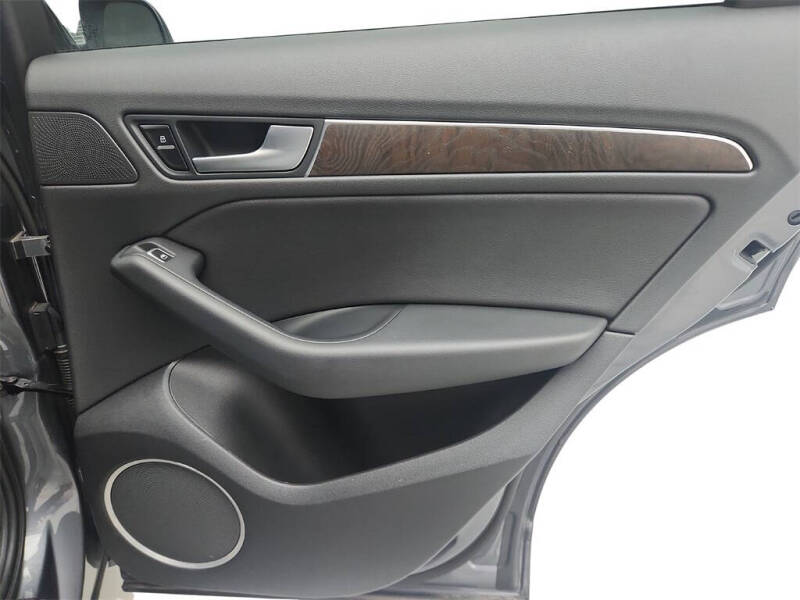 2014 Audi Q5 2.0T quattro Premium Plus