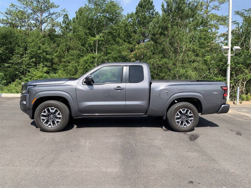 2022 Nissan Frontier SV