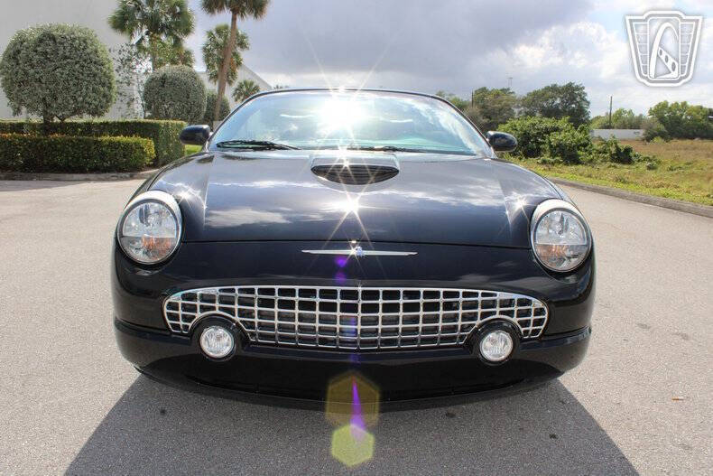 2005 Ford Thunderbird Deluxe