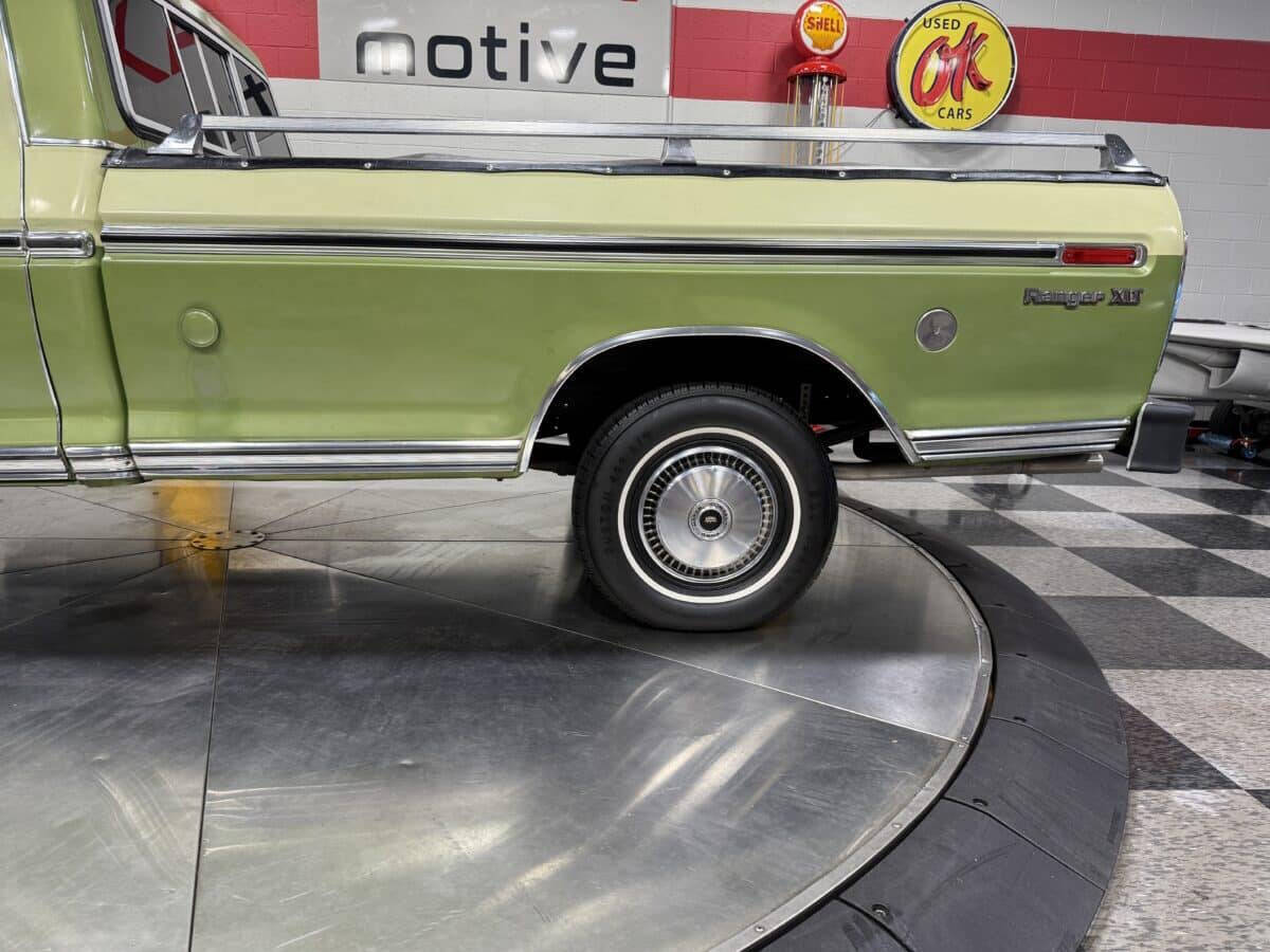 1976 Ford F-150 24