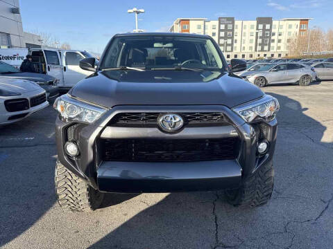 2018 Toyota 4Runner SR5