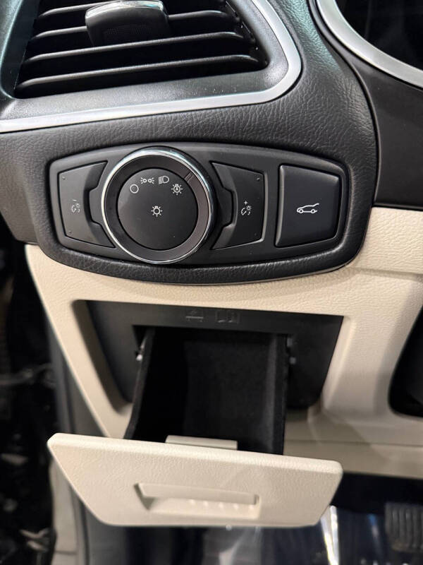 2016 Ford Edge Titanium