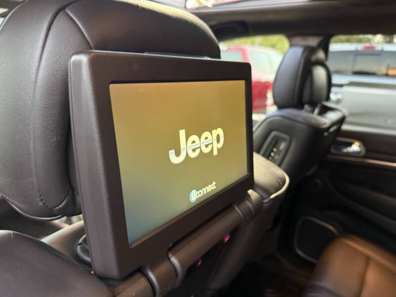 2017 Jeep Grand Cherokee Summit