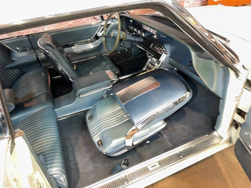 1965 Ford Thunderbird