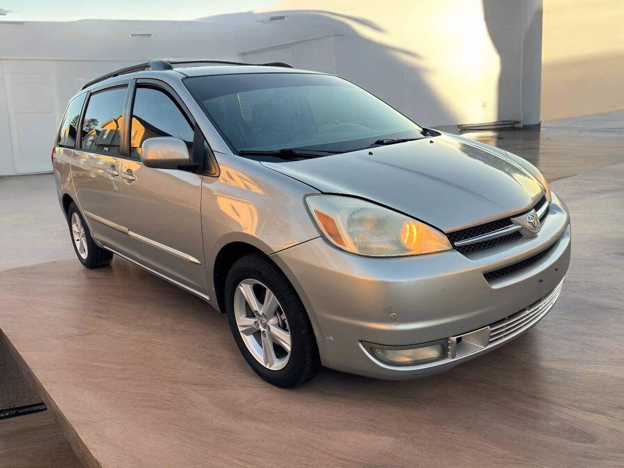 2005 Toyota Sienna for sale at North Georgia Auto Sales in Dalton, GA