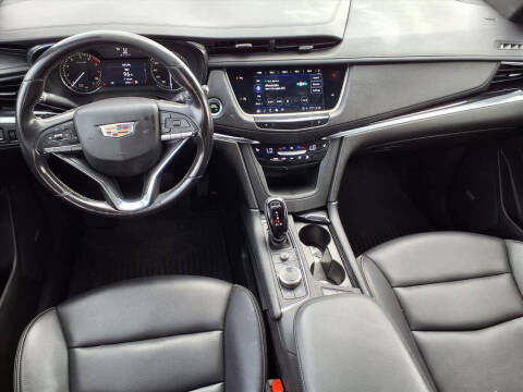 2023 Cadillac XT6 Luxury